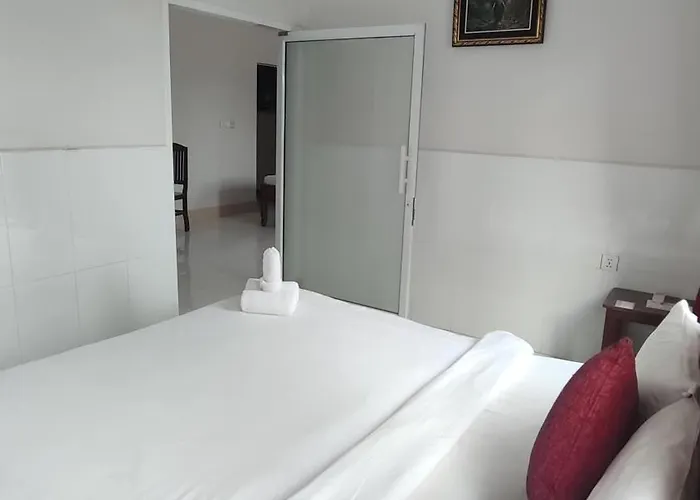 Hotel Elmas 3*