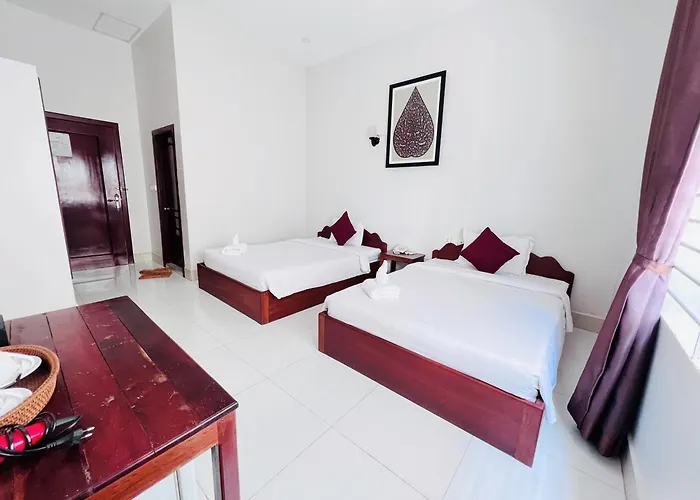 Elmas Hotel 3*